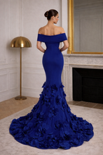 La Roseraie Gown