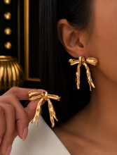 Élise Bow Earrings
